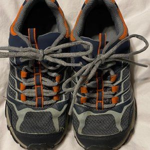 Boys Merrell Hiking shoes Size 2